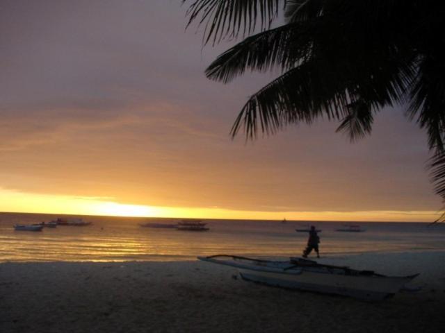 Boracay Breeze Resort Balabag  Екстериор снимка